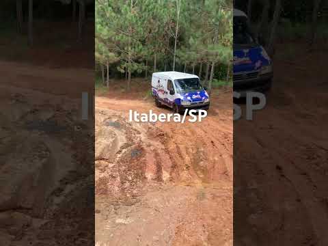 SITUAÇÃO DA ESTRADA NO BAIRRO COMUM APÓS UMA SEMANA DE TRABALHO DA PREFEITURA #itabera