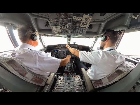 Boeing 737-500 Takeoff - 4K 360° VR