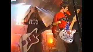 Can't Shake It Music Video