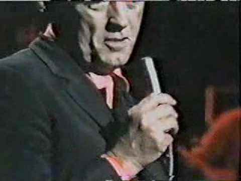Robert Mitchum singing 