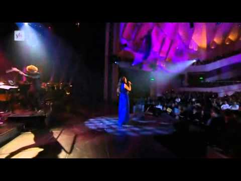 Diandra Flores - Saving All My Love For You (HD)