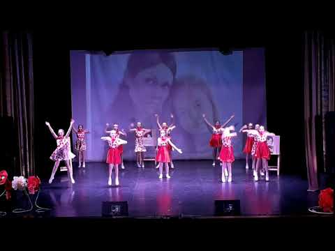 'МОЯ МАМА ЛУЧШЕ ВСЕХ' 'GolDen Note' & Образцовый хореографический коллектив ' ФАНТАЗИЯ'