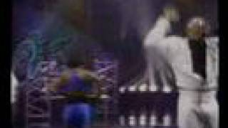 MC Hammer Live on The Arsenio Hall Show