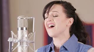 Download lagu Lena Hall Obsessed: Muse – “Starlight' mp3