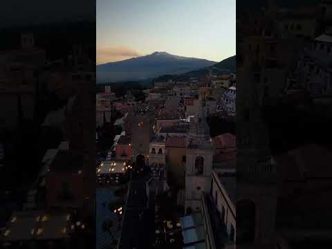 Sunset in Taormina ,Sicily 🇮🇹😍😍