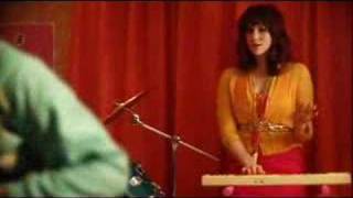 Kate Nash- Carolines a Victim