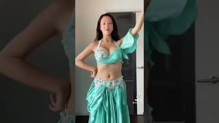 ベリーダンス美女JD