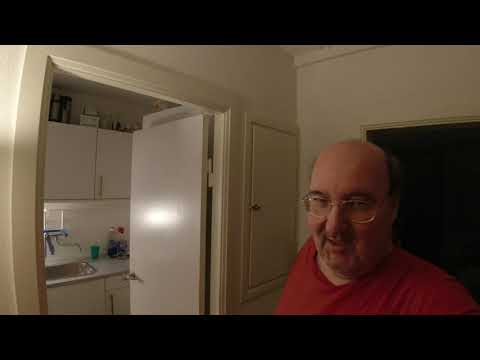 MongoTV_5518 - TAGER SØVNLØS 2 HAKKEBØFFER UD AF FRYSER MANDAG NAT KLOKKEN 4