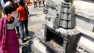 preview picture of video 'Halebeedu Shrine'