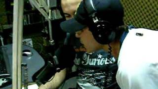 Salutul Si Vrajeala @ Radio Orion FM (Fetesti).AVI