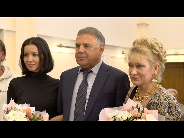 Ольга Хохлова теперь – «Раневская»