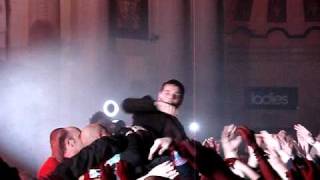 The Streets - OMG Mike Skinner surfing the crowd