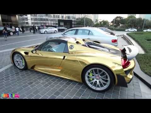 Porsche 918 Spyder de color dorado