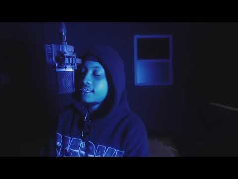 Runninman Ry - Droppin Bombs (Performance Video)