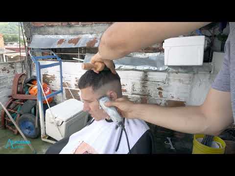 Curso de Barbería Clase 15 Desvanecido con la   Cero y Medio