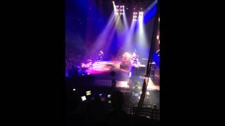 Rush: "Drumbastica": drum solo during "Headlong Flight"