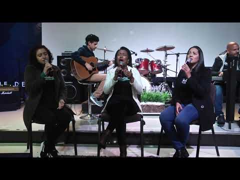 Me prostro - Nivea Soares (COVER) #louvoreadoração #ministração #igreja #issoénovaterra