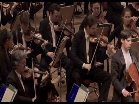 Daniel Müller-Schott plays Saint-Säens Concerto at the Konzerthaus Berlin LIVE