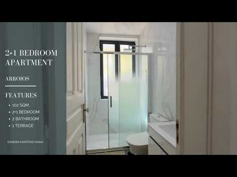 Charming 2+1 Bedroom Apartment with Terrace very Bright in Arroios