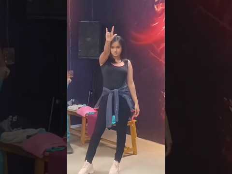 Chinmayee Salvi during the shooting of Wagle Ki Duniya Behind Scene 🥰 Sakhi Wagle New Status #short