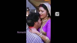 hot bhojpuri actress in saree boobs and gand show 