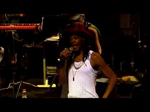 Michael Prophet - Gunman (Live at Mekudeshet 2017)