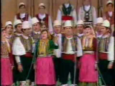 Grupi i Bences: Rrofsh sa Mosha e Kesaj Toke/Song for Enver