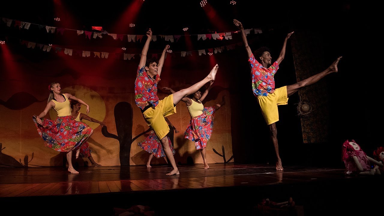 Jazz | Grupo - Os encantos do nordeste | final de ano 2017 | AKO DANCE