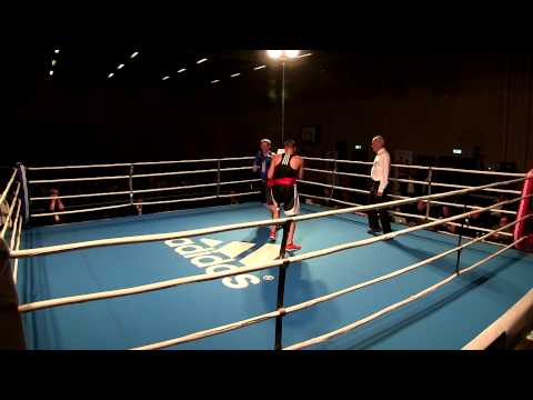 Johannes Vinasco vs Tim F.Korhola - kvartfinal SM Boxing 2014
