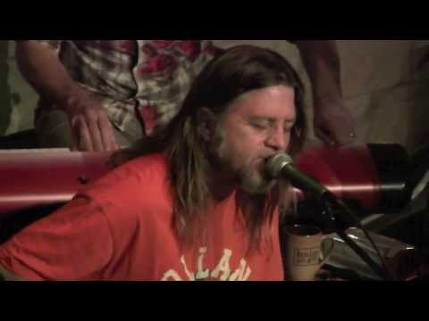 Walt Wilkins & The Mystiqueros | Someone somewhere tonight