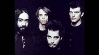 sound garden -black hole sun (with LYRICS)