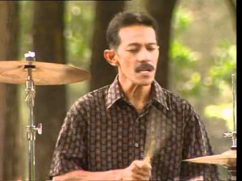 MENANTI DEWI_THE ZURAH