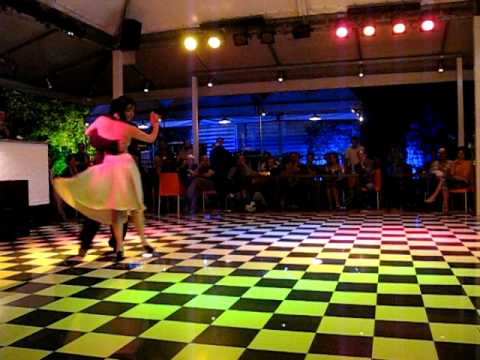 Pamela Ramos Aracena  is  dancing  to  the  milonga  "  Mi Vieja Linda  "  by  Emilio Pellejero  in  2011
