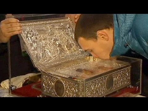 Russland: Hunderttausende orthodoxe Gläubige verehren die Reliquien der Heiligen drei Könige