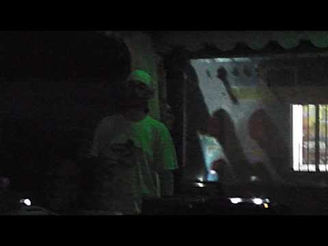 BLACKBOARD JUNGLE play dubplate AISHA : ROTOTOM DUB STATION 2013