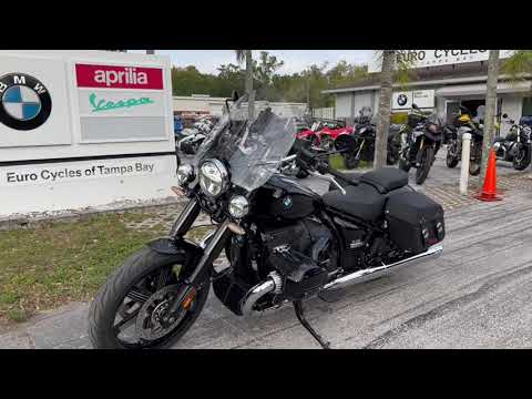 2023 BMW R 18 Classic in Black Storm Metallic at Euro Cycles of Tampa Bay Florida