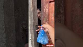 Download lagu Brother Epan Feeds People with Mental Illness #shorts #peoplewithmentalillness #minivlog mp3