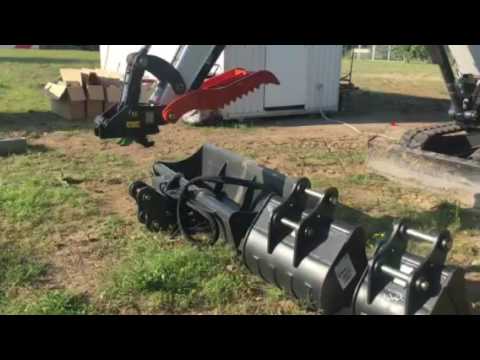 BOBCAT E-35 Automata kanálcsere.