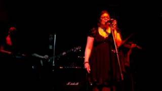 Amber Asylum, "Auger of Thrall", Montreal, Les Katacombes, 18 septembre 2009.