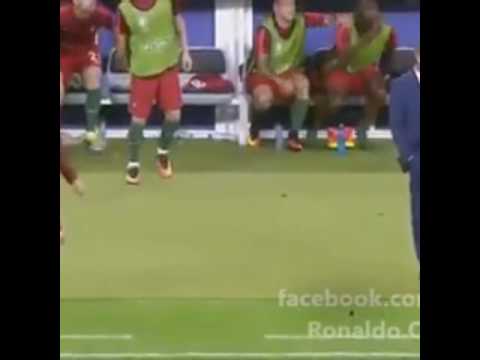 Quem foi o treinador Cristiano Ronaldo ou Fernando Santos?hahaha