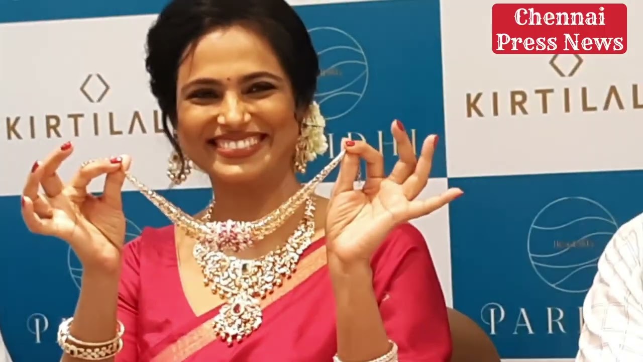 Watch video Actress Ramya Pandian launches Kirtilals Award winning Diamond Jewellery Collections | PARIDHI Now Actress Ramya Pandian launches Kirtilals Award winning Diamond Jewellery Collections | PARIDHI