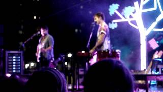 Walk the Moon - Down in the Dumps 2013-09-06