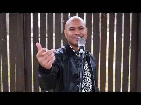 Jay Chan - ភ្លៀងគ្មានរដូវ Pleang Kmean Rodov (ងរង៉ក់សម្លក់សម្លឹង Ngor Ngok Somlock Somlung)