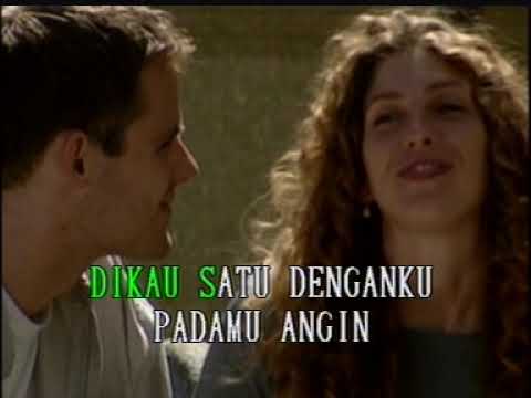 DALAM KELEMBUTAN PAGI   YUNI SHARA