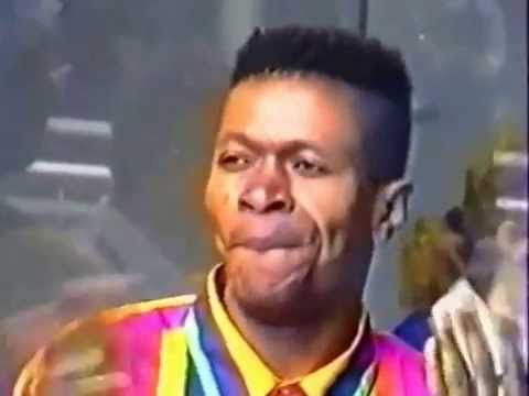 MODOGO GIANFRANCO FERRE ET VIVA LA MUSICA DANS TOP MODEL(MI JOSE)CLIP OFFICIEL