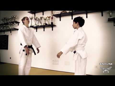 Kimonoul oficial "ALINA DUMITRU" by ARMURA