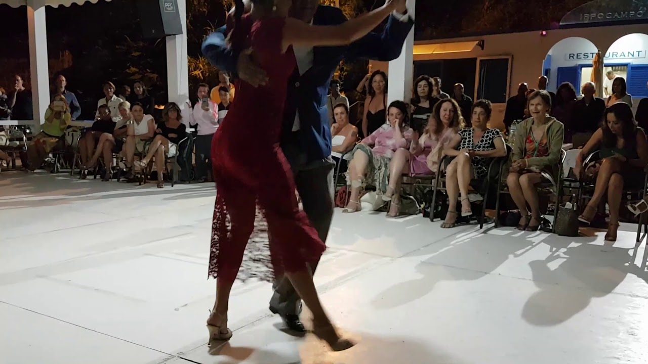 Video thumbnail for Osvaldo Roldan & Manuela Rodriguez, El paisanito (Milonga)