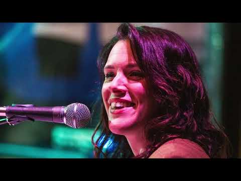 Kat Eaton live at Yellow Arch 19/10/21