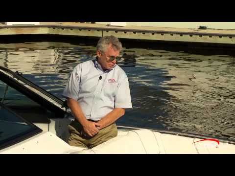 Formula 330 Crossover Bowrider Features 2015- By BoatTest.com