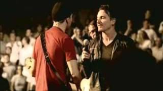 U2-Desire-live in Boston 2001